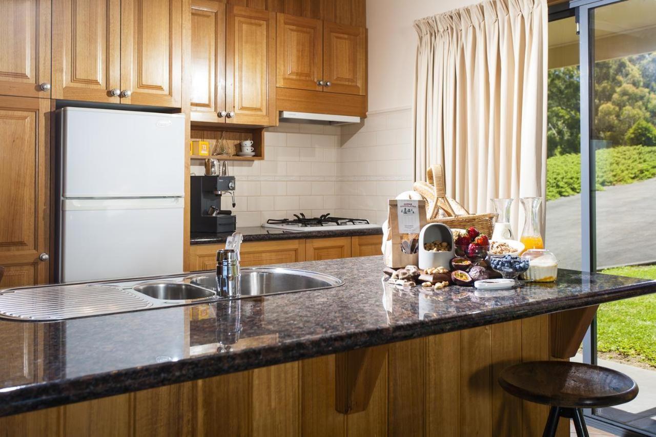 Glenoe Cottages 아폴로베이 외부 사진